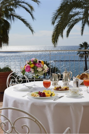 Royal-Hotel-Sanremo-Beyond-the-Magazine2