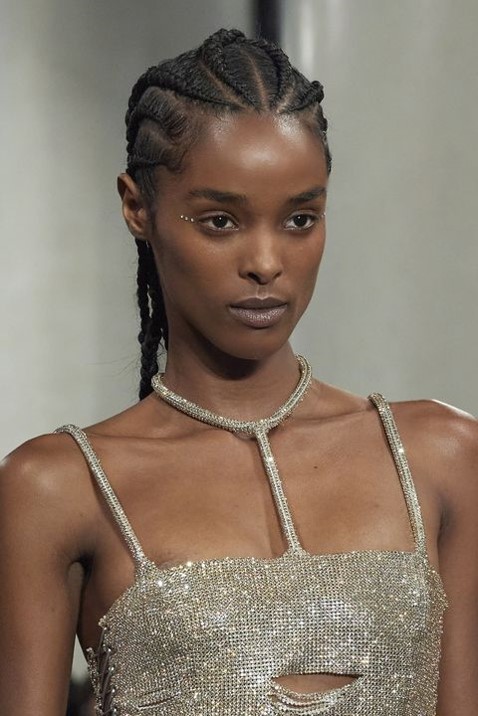 Trend-Capelli-Primavera-2022-Beyond-the-Magazine