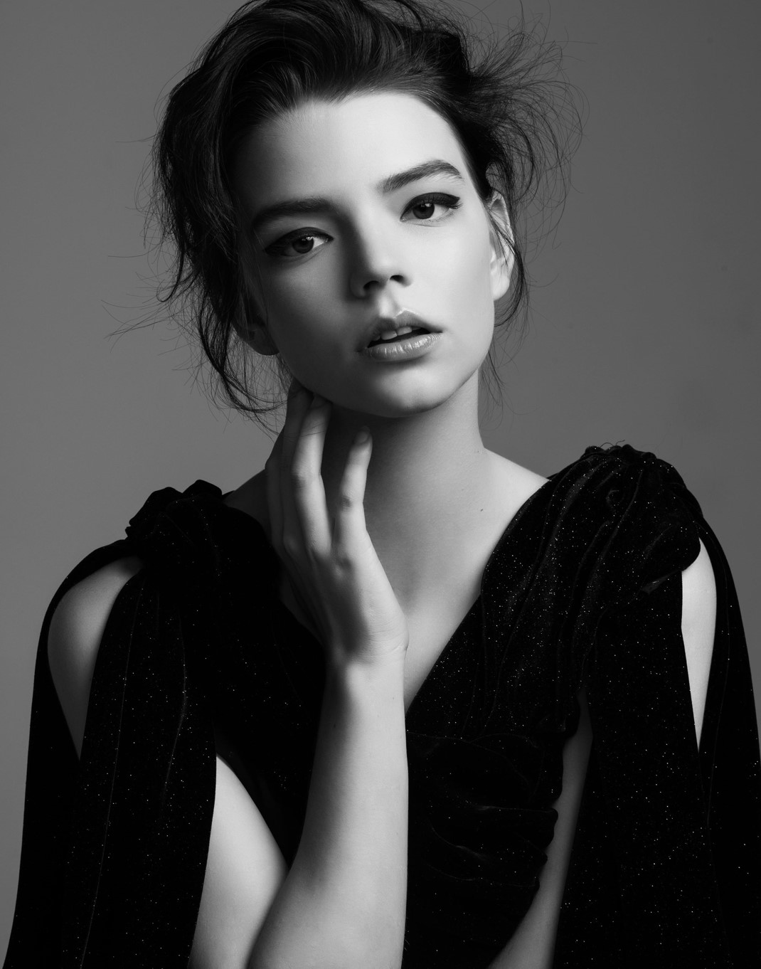 Anya-Taylor-Joy-Portrait-Actress-Beyond-the-Magazine