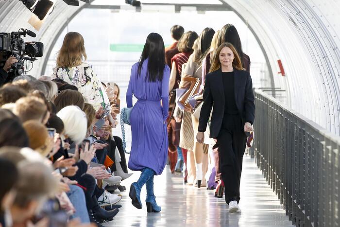 Stella-McCartney-Pace-Nuova-Collezione-beyond-the-magazine