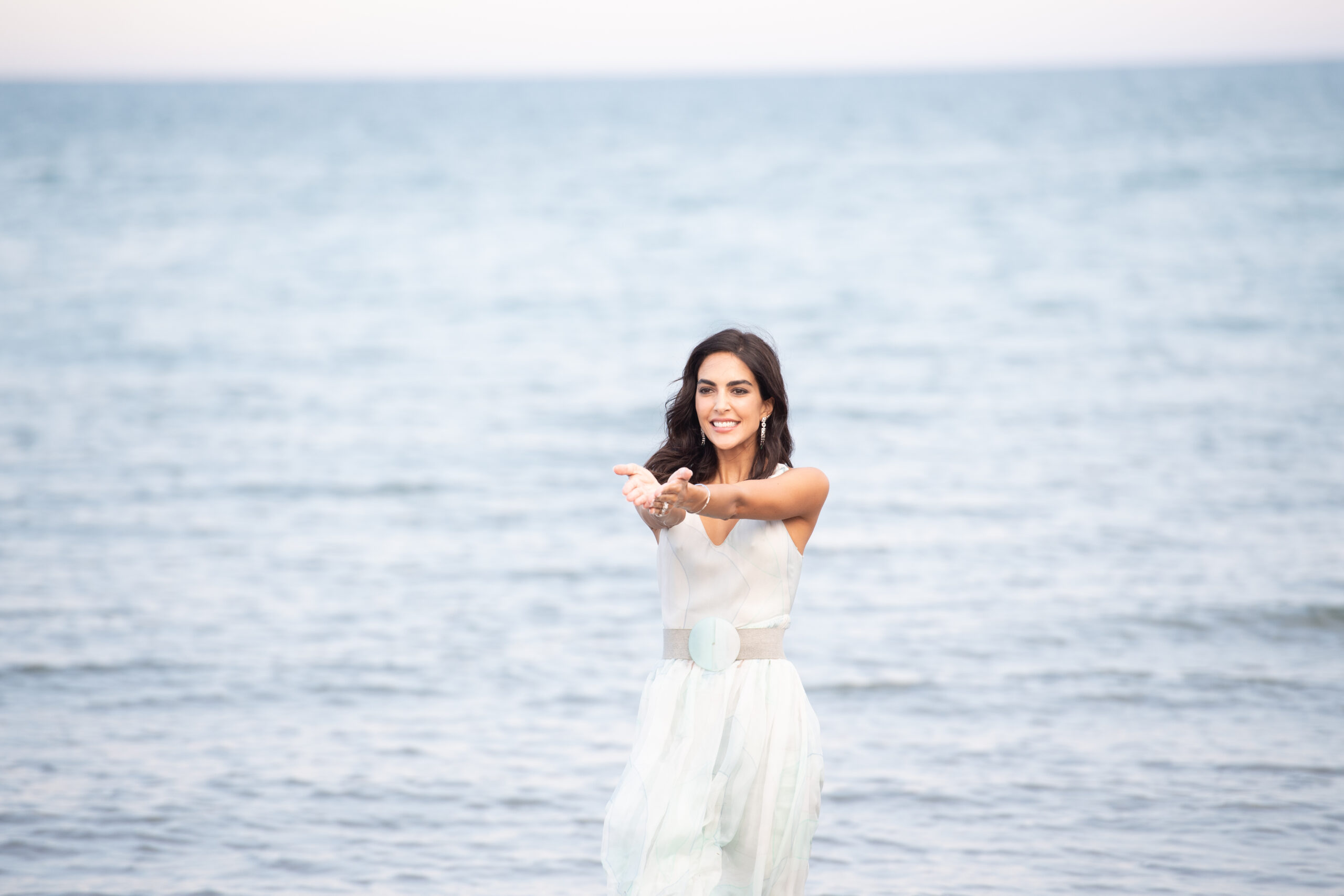 Rocio Munoz Morales incanta il lido di Venezia durante il photocall con la stampa