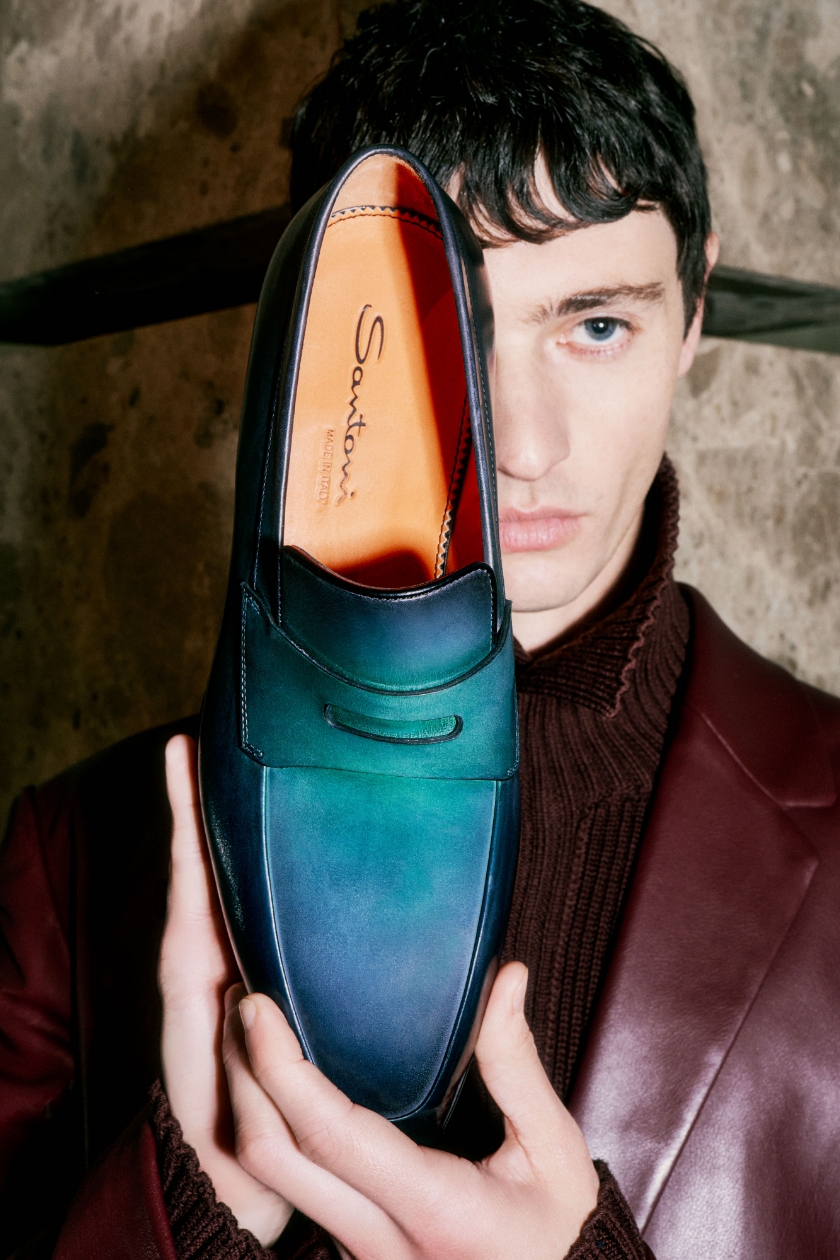 Santoni, collezione Autunno Inverno Uomo 23/24, articolo su Beyond the Magazine