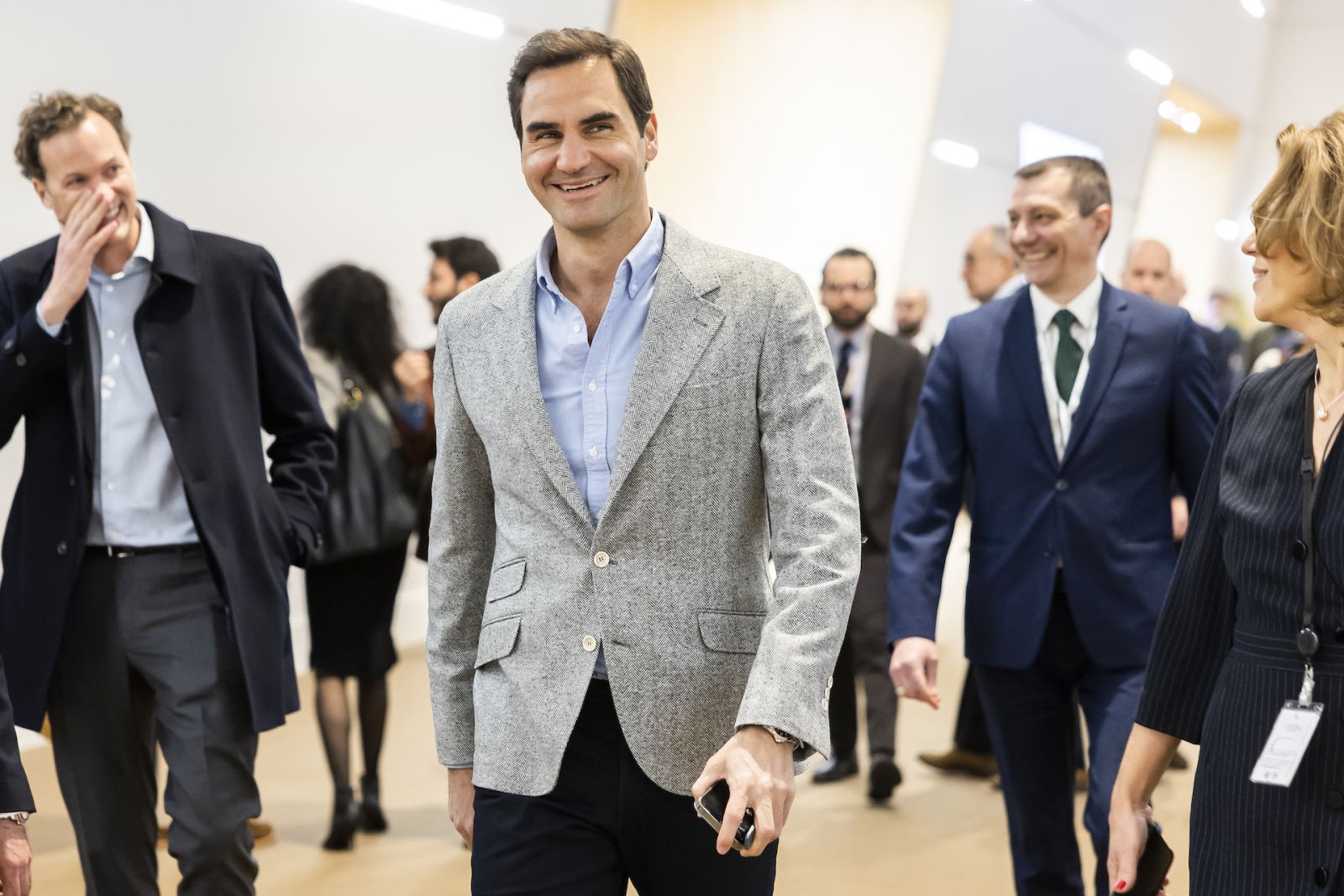 Roger Federer, alla fiera Watches & Wonders, testimonial, articolo su Beyond the Magazine