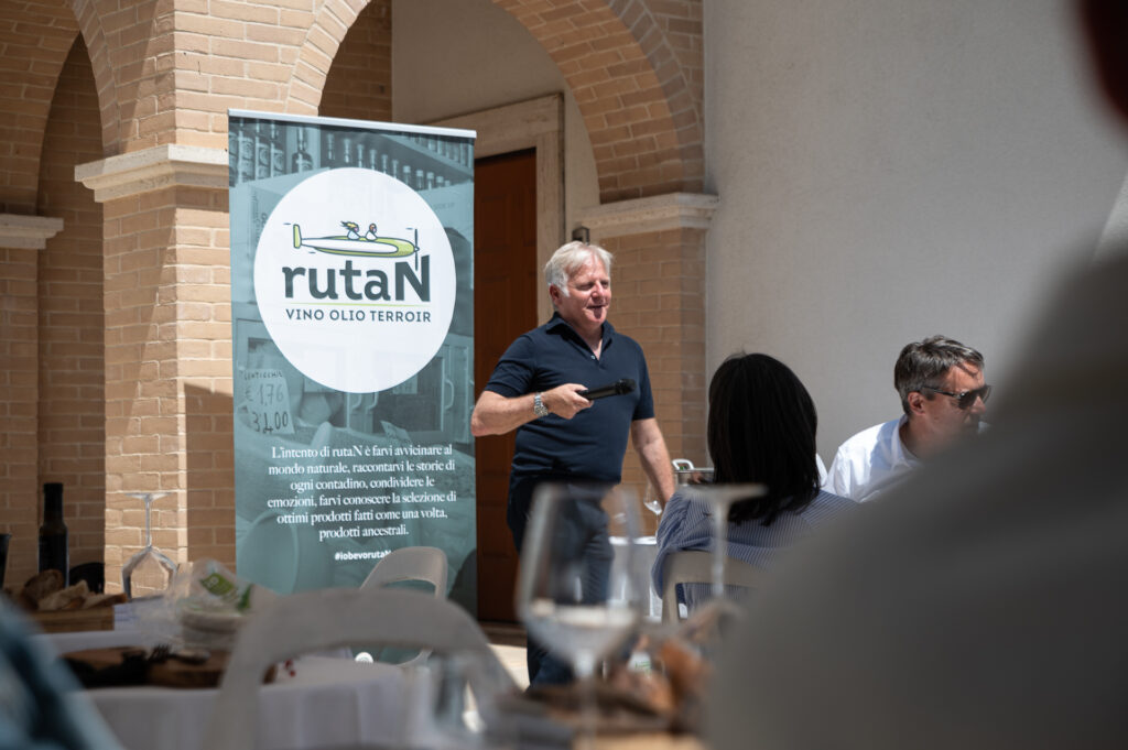 Marco Palantrani, RuTan, articolo su The Hub